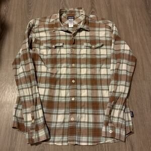 Patagonia Organic Cotton Button Shirt Men's Large Blue Brown Plaid Preppy Causal